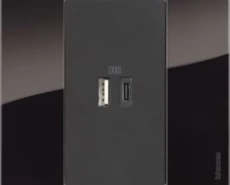 Розетки USB зарядки информационные